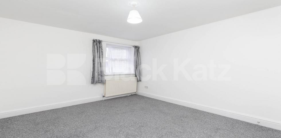 Newly refurbished one bed within a large victorian house in Maida Vale.  Sutherland Avenue, Maida Vale